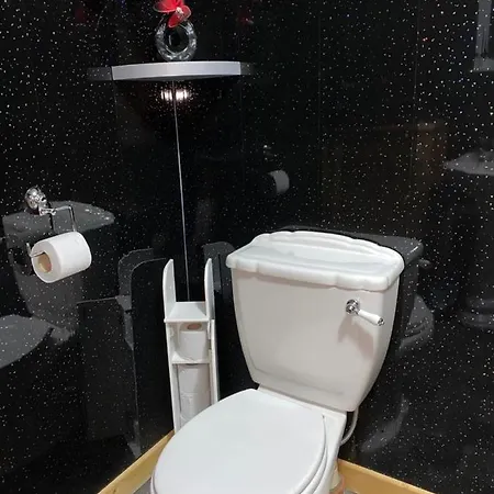 아파트 Donegal Lodgings Apt 6